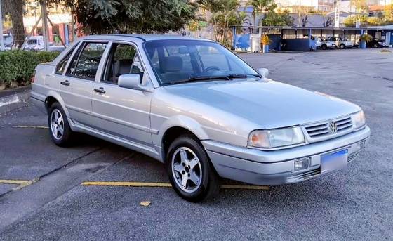 VOLKSWAGEN SANTANA 1.8 MI 8V GASOLINA 4P MANUAL VOLKSWAGEN SANTANA 1.8 MI 8V GASOLINA 4P MANUAL